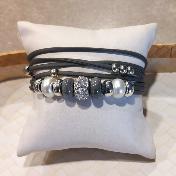 Women's 8 Strips Grey Leather Magnetic Bracelet w/Pearls/Silver/Rhinestones - Picture 7 of 9